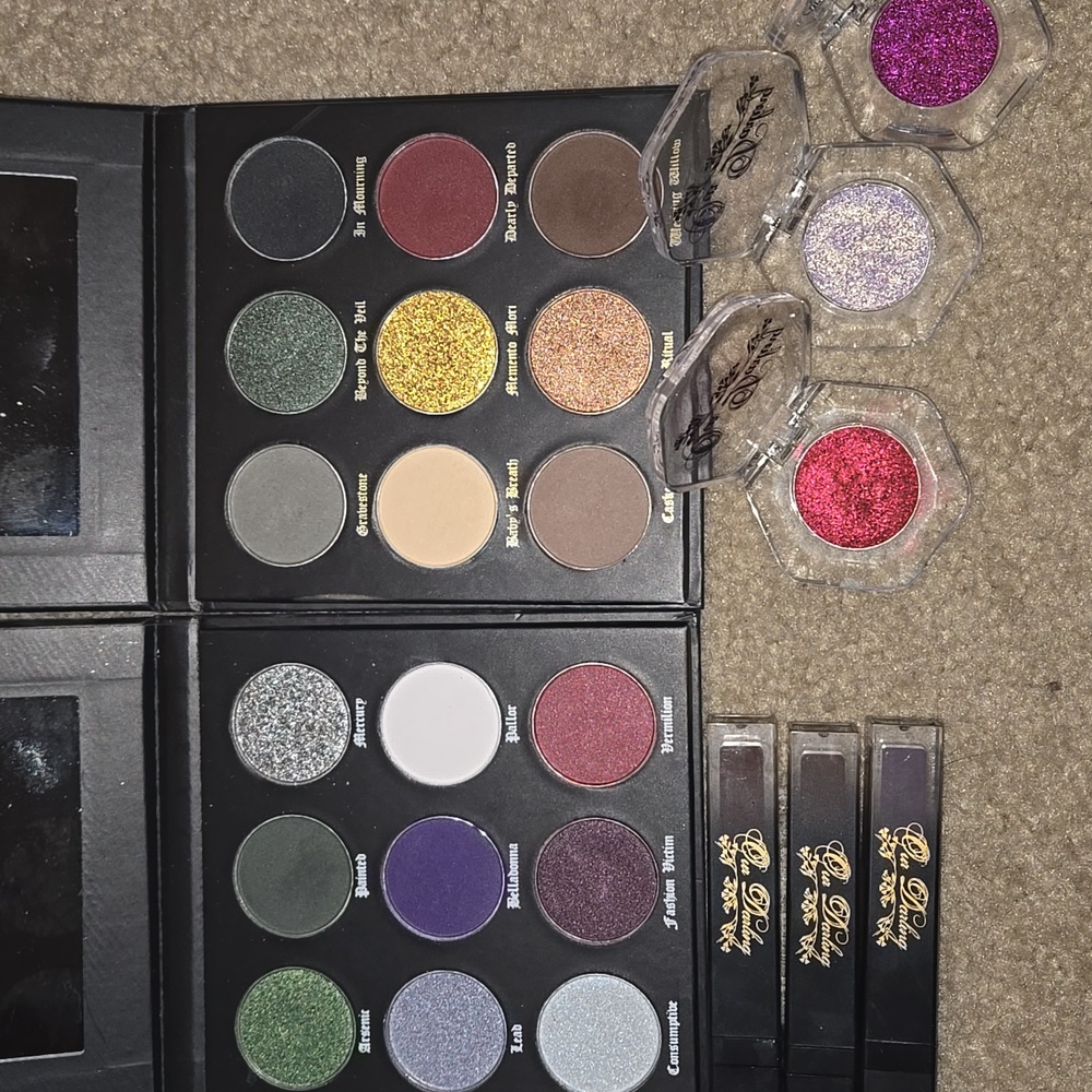 Our Darling Makeup Bundle Lot - Picture 2 of 2